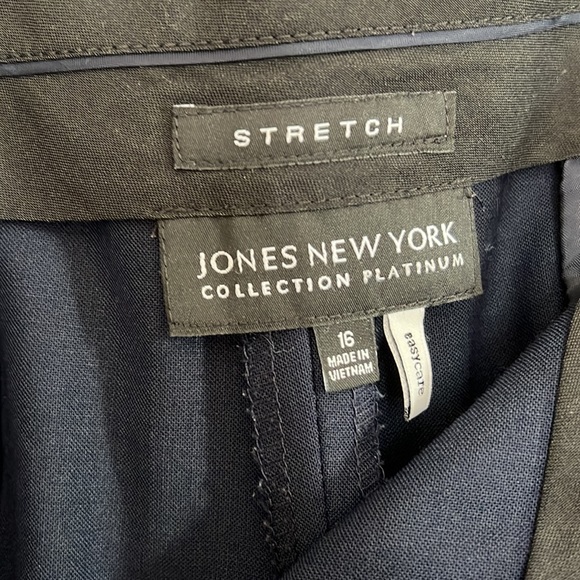 Jones New York Suit - Picture 4 of 5